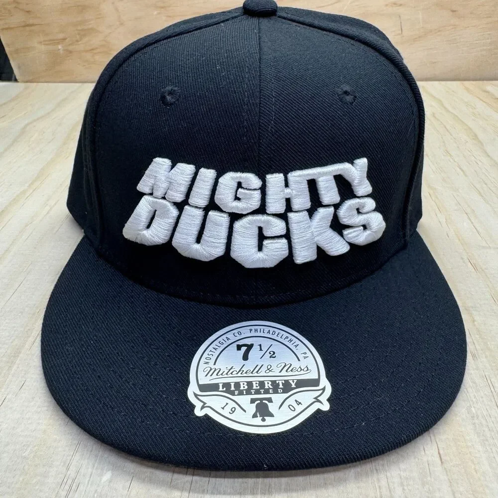 NEW Anaheim Ducks Mitchell & Ness Liberty Fitted Cap Hat Black White Sz 7 1/2